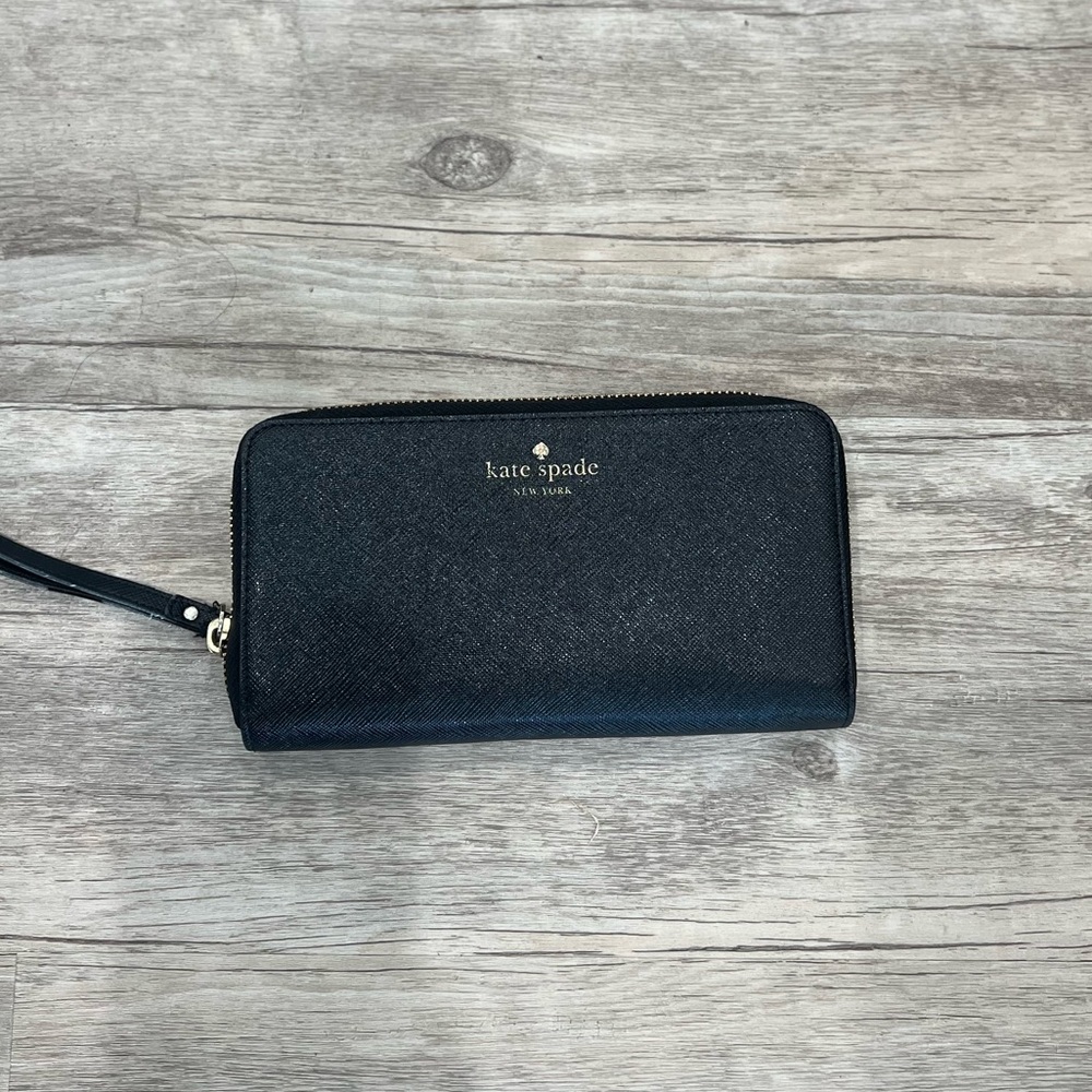 AUTHENTIC KATE SPADE WALLET
